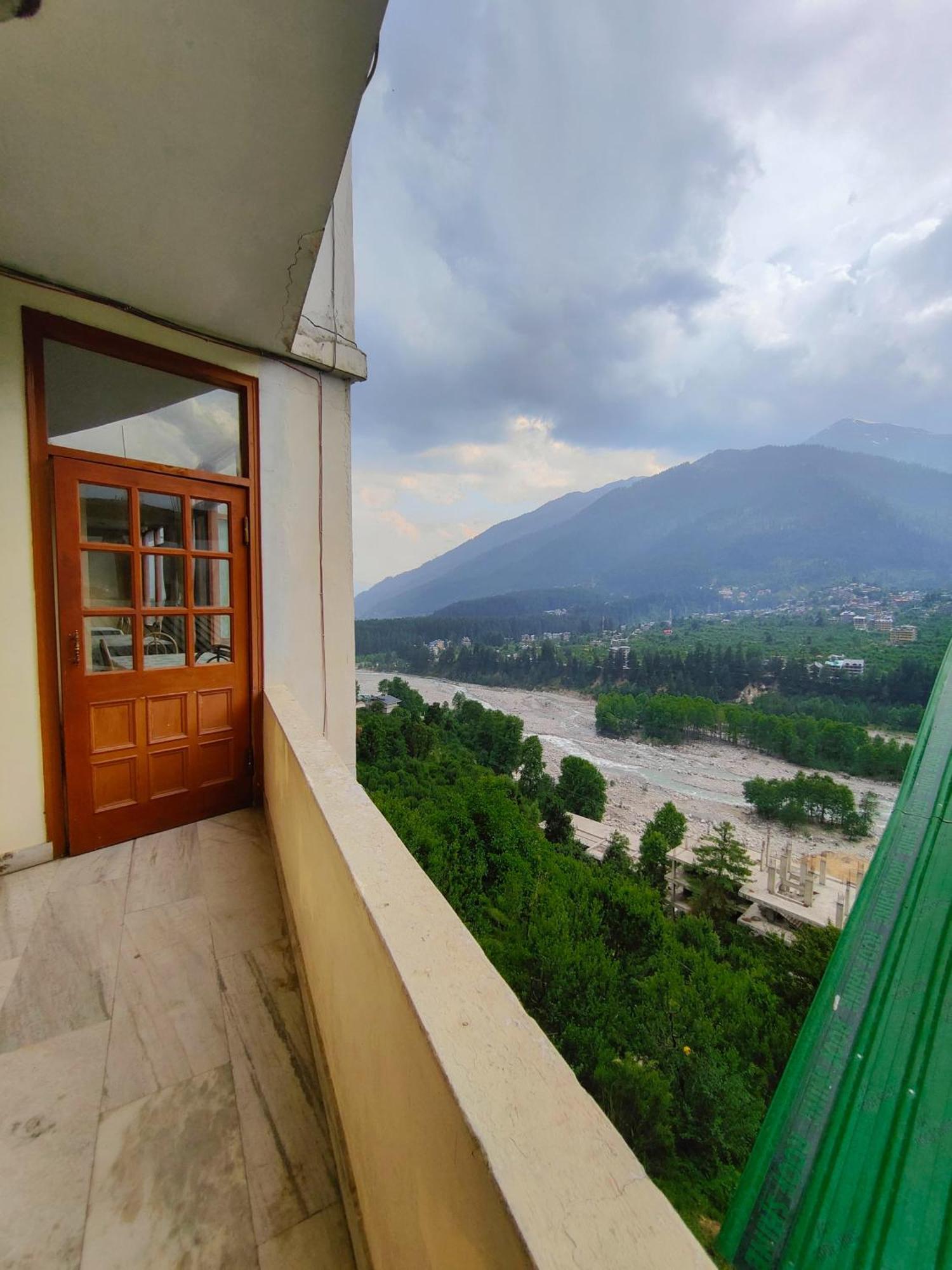 Hotel Arohi Vashist Exterior foto